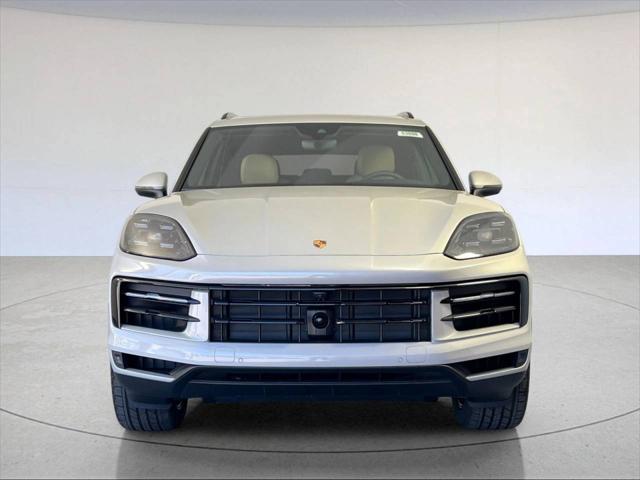 2025 Porsche Cayenne Unknown