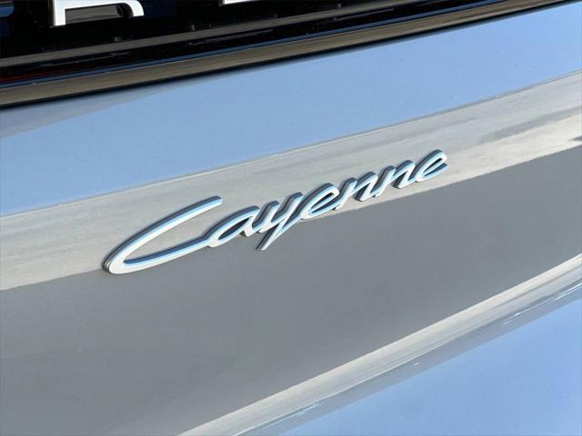 2025 Porsche Cayenne Unknown