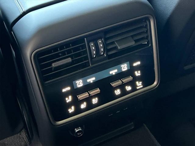 2025 Porsche Cayenne E-Hybrid Turbo
