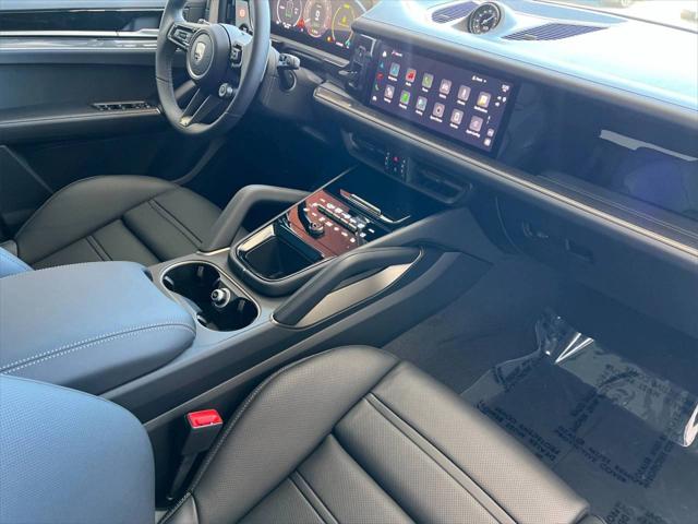 2025 Porsche Cayenne E-Hybrid Turbo