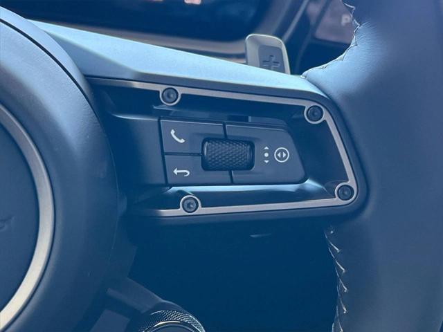 2025 Porsche Cayenne E-Hybrid Turbo