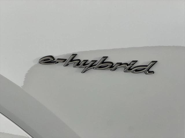 2025 Porsche Cayenne E-Hybrid Turbo