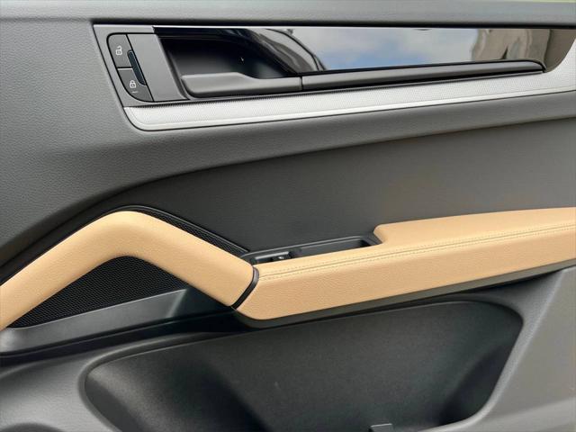 2025 Porsche Cayenne Unknown