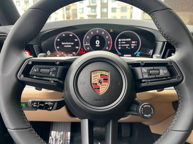 2025 Porsche Cayenne Unknown