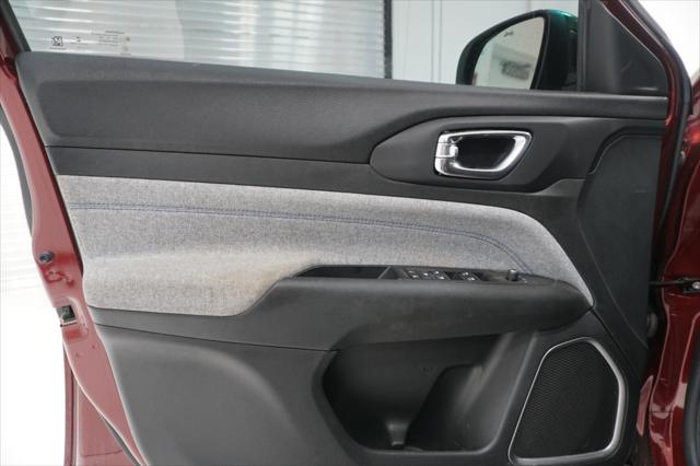 2022 Jeep Compass Latitude FWD