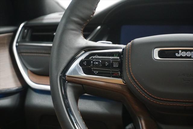 2025 Jeep Grand Cherokee L Summit 4x4