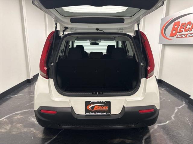 2022 Kia Soul LX