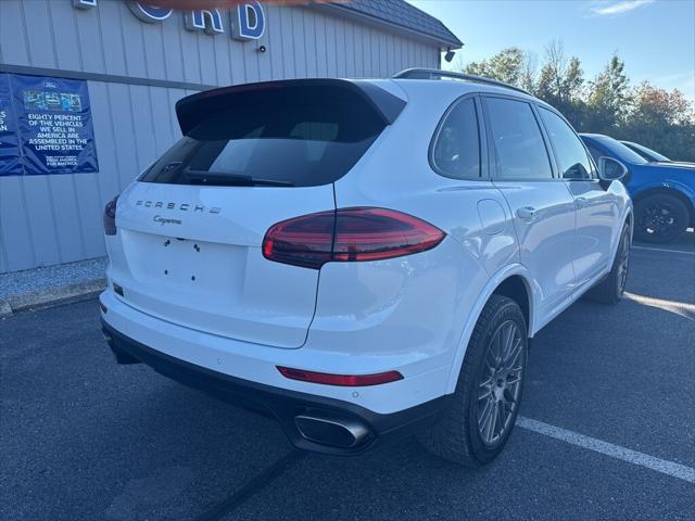 2017 Porsche Cayenne Base