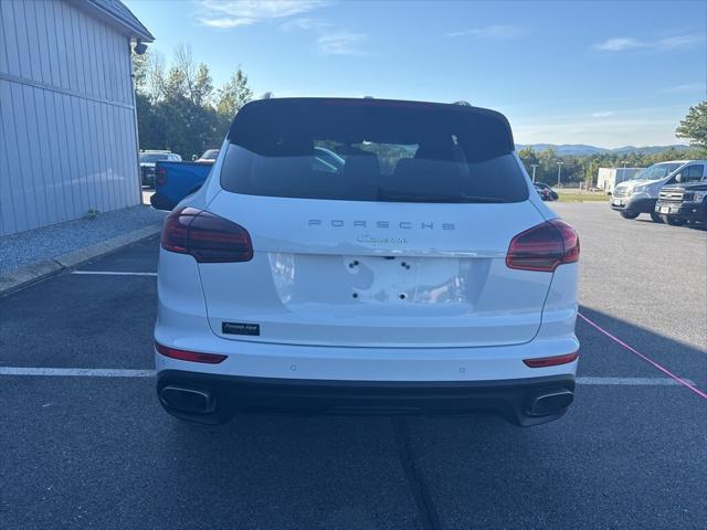 2017 Porsche Cayenne Base