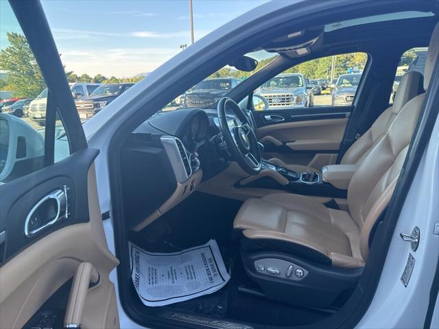 2017 Porsche Cayenne Base