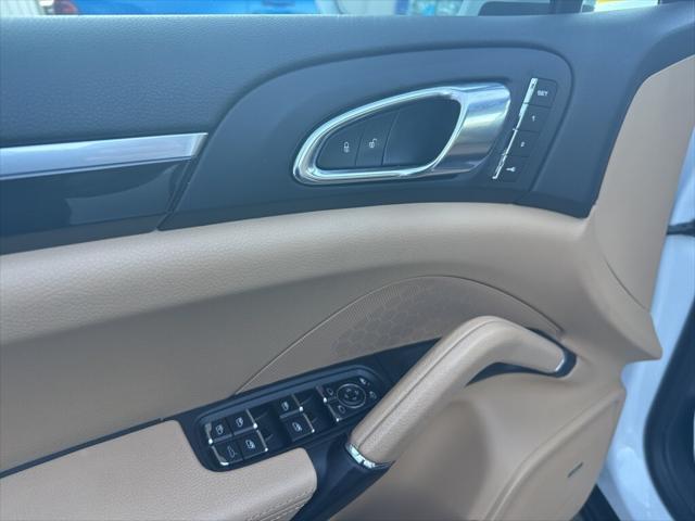 2017 Porsche Cayenne Base