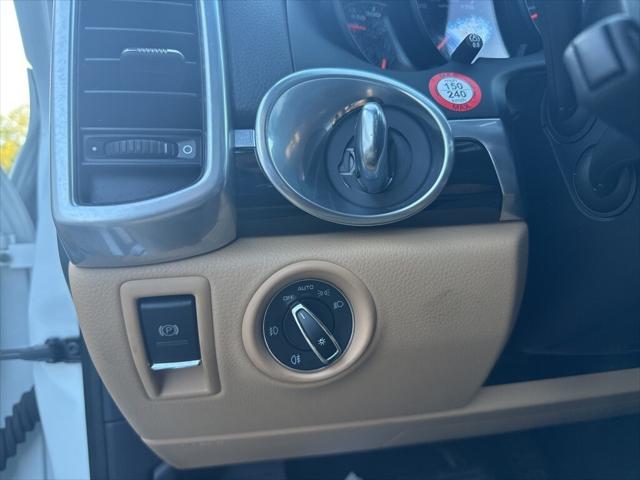 2017 Porsche Cayenne Base