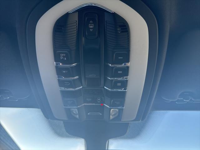 2017 Porsche Cayenne Base