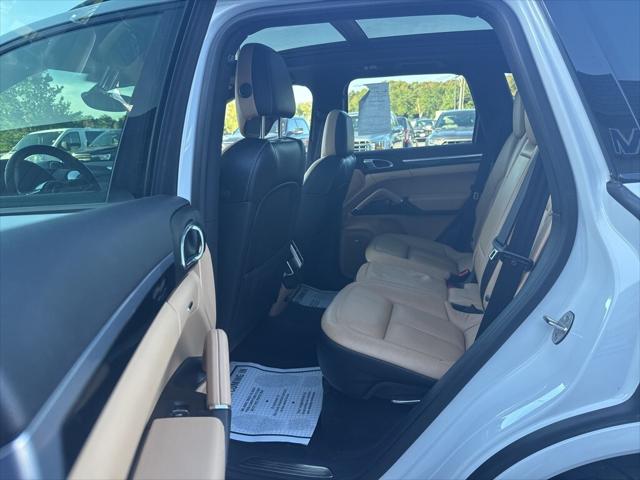 2017 Porsche Cayenne Base