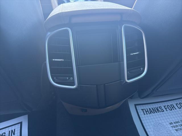 2017 Porsche Cayenne Base