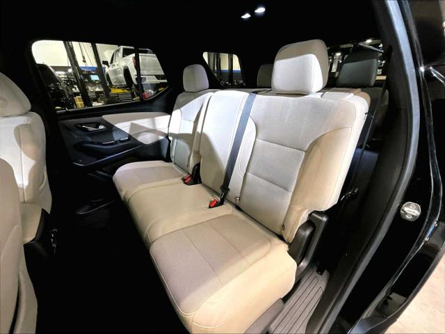 2022 Chevrolet Traverse AWD LS