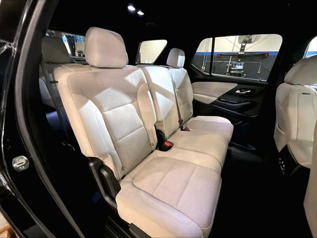 2022 Chevrolet Traverse AWD LS