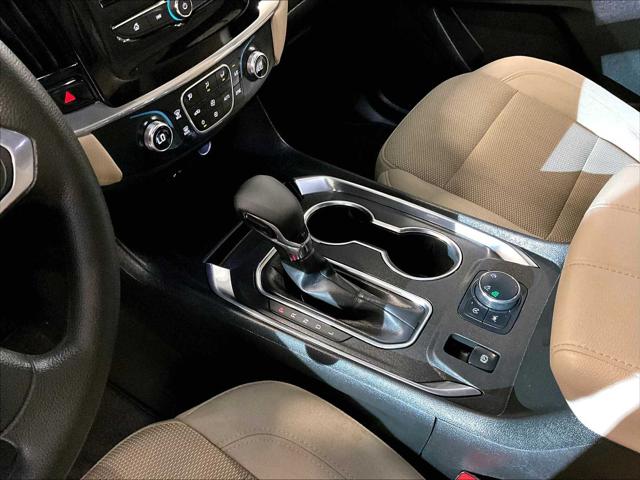 2022 Chevrolet Traverse AWD LS