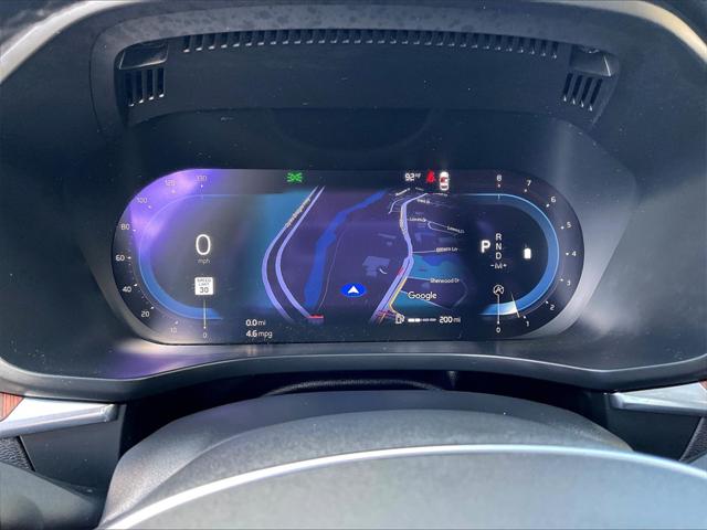 2024 Volvo XC60 B5 Plus Dark Theme