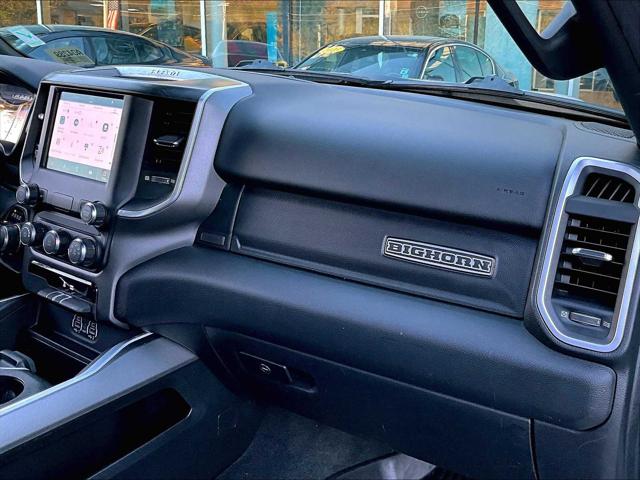 2022 Ram 1500 Big Horn Crew Cab 4x4 5'7" Box