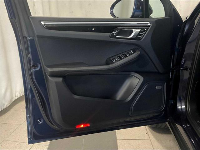 2021 Porsche Macan Unknown
