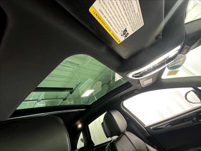 2021 Porsche Macan Unknown