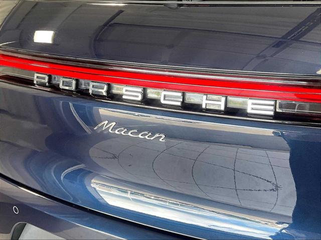 2021 Porsche Macan Unknown