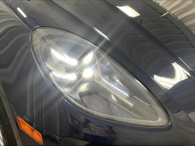 2021 Porsche Macan Unknown