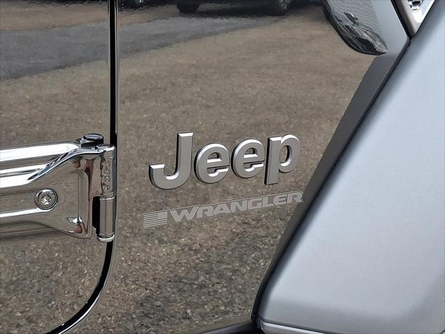 2025 Jeep Wrangler 4-Door Willys 4x4