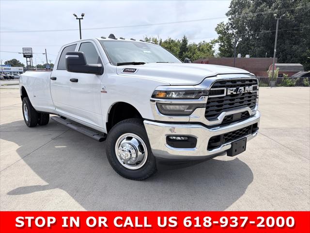 2026 RAM Ram 3500 RAM 3500 TRADESMAN CREW CAB 4X4 8 BOX