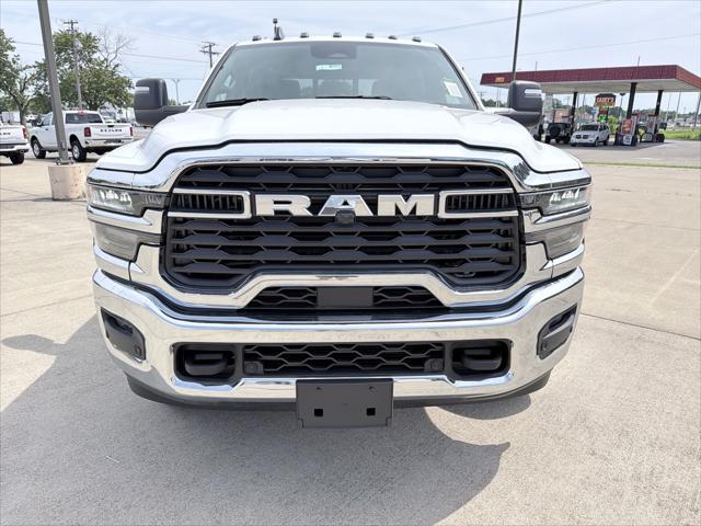 2026 RAM Ram 3500 RAM 3500 TRADESMAN CREW CAB 4X4 8 BOX