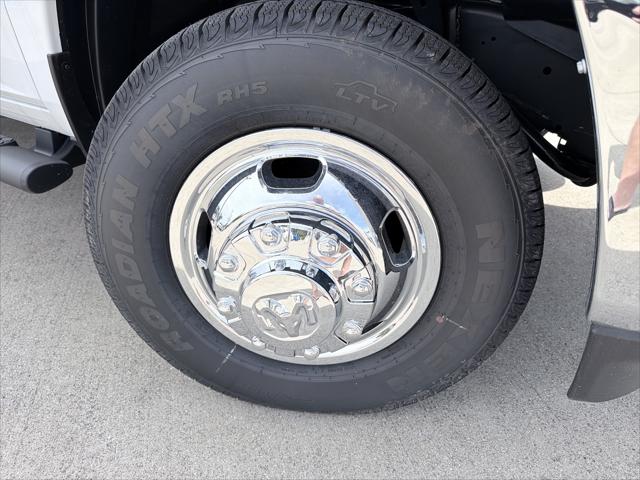 2026 RAM Ram 3500 RAM 3500 TRADESMAN CREW CAB 4X4 8 BOX