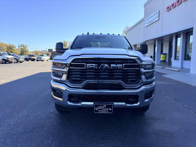 2026 RAM Ram 3500 RAM 3500 TRADESMAN CREW CAB 4X4 8 BOX