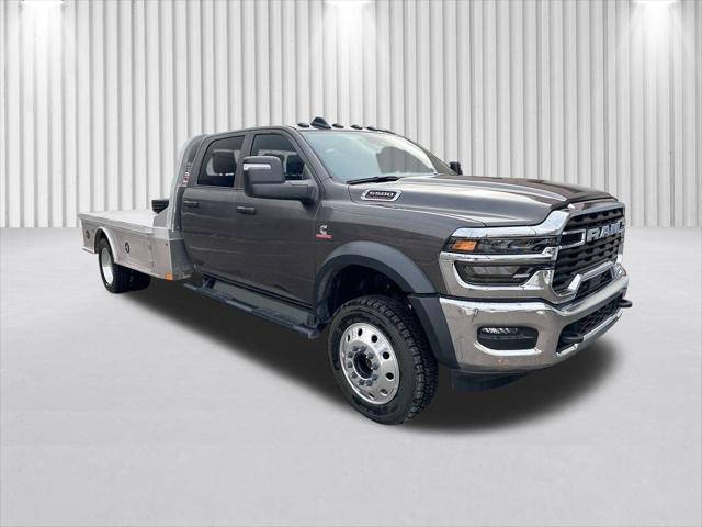 2026 RAM Ram 5500 Chassis Cab RAM 5500 TRADESMAN CHASSIS CREW CAB 4X4 84 CA 2026 RAM Ram 5500 Chassis Cab RAM 5500 TRADESMAN CHASSIS CREW CAB 4X4 84 CA