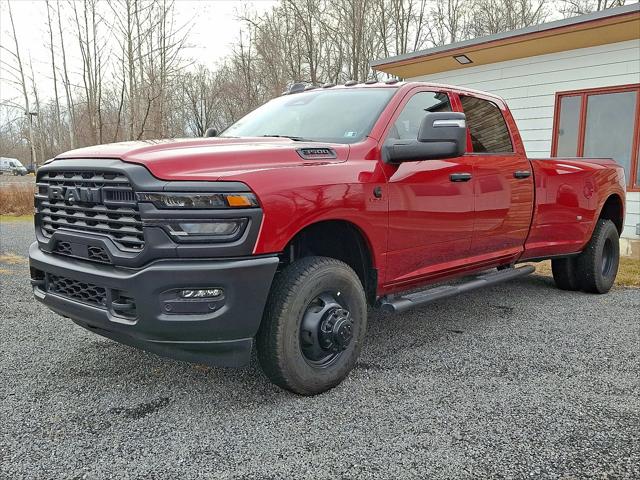 2026 RAM Ram 3500 RAM 3500 TRADESMAN CREW CAB 4X4 8 BOX