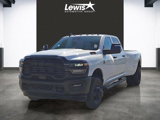 2026 RAM Ram 3500 RAM 3500 TRADESMAN CREW CAB 4X4 8 BOX