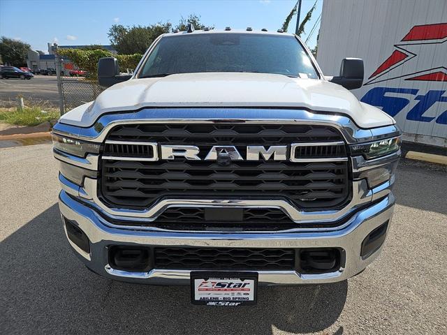 2026 RAM Ram 3500 RAM 3500 TRADESMAN CREW CAB 4X4 8 BOX
