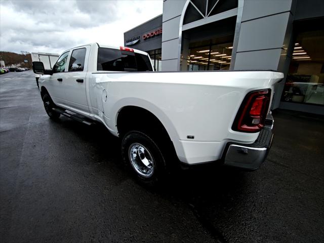2026 Ram 3500 Tradesman Crew Cab 4x4 8' Box