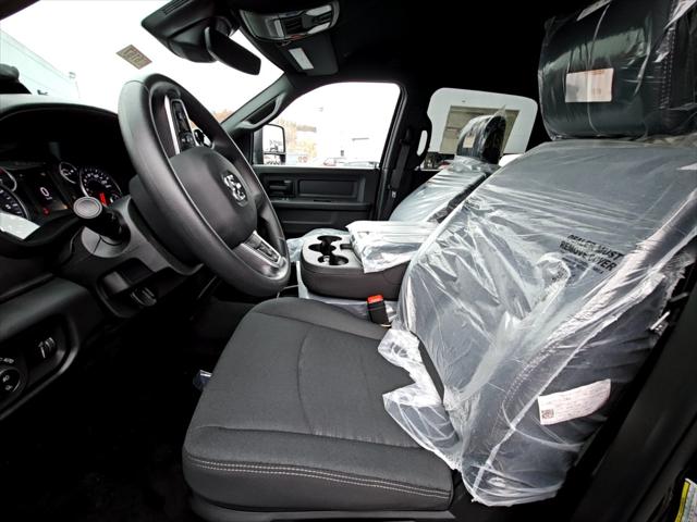 2026 Ram 3500 Tradesman Crew Cab 4x4 8' Box
