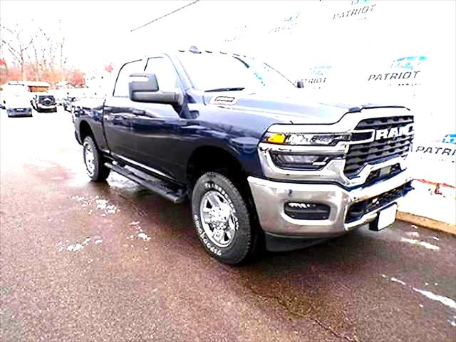 2026 RAM Ram 2500 RAM 2500 TRADESMAN CREW CAB 4X4 64 BOX 2026 RAM Ram 2500 RAM 2500 TRADESMAN CREW CAB 4X4 64 BOX