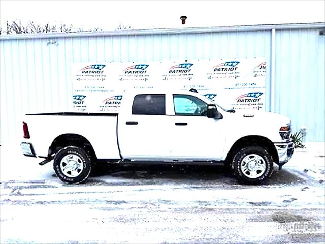 2026 Ram 2500 Tradesman Crew Cab 4x4 6'4" Box