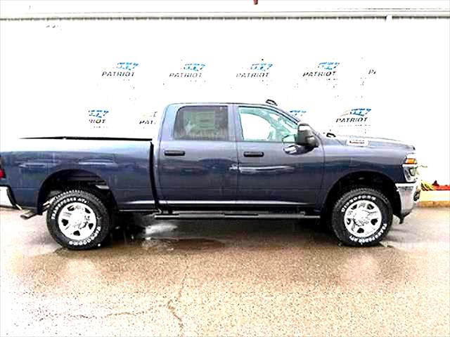2026 RAM Ram 2500 RAM 2500 TRADESMAN CREW CAB 4X4 64 BOX 2026 RAM Ram 2500 RAM 2500 TRADESMAN CREW CAB 4X4 64 BOX