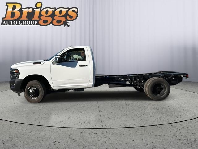 2026 RAM Ram 3500 Chassis Cab RAM 3500 TRADESMAN CHASSIS REGULAR CAB 4X4 84 CA 2026 RAM Ram 3500 Chassis Cab RAM 3500 TRADESMAN CHASSIS REGULAR CAB 4X4 84 CA
