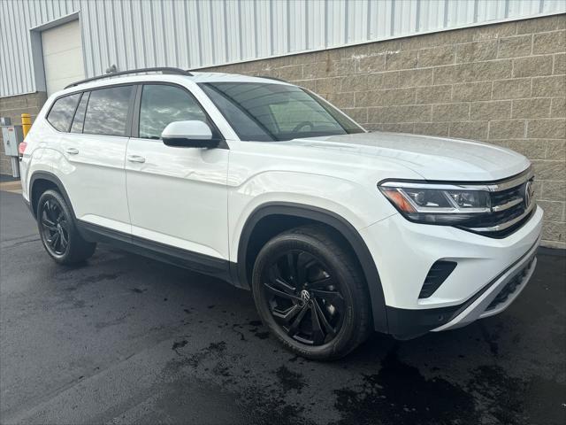 2023 Volkswagen Atlas 2.0T SE w/Technology