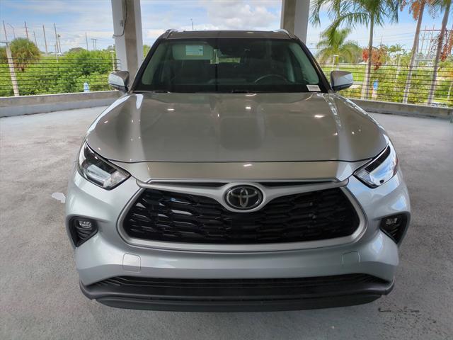 2023 Toyota Highlander Platinum 2023 Toyota Highlander Platinum