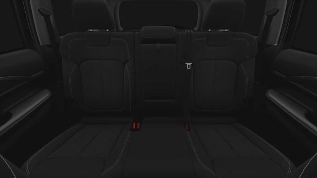 2025 Jeep Grand Cherokee GRAND CHEROKEE LAREDO X 4X2