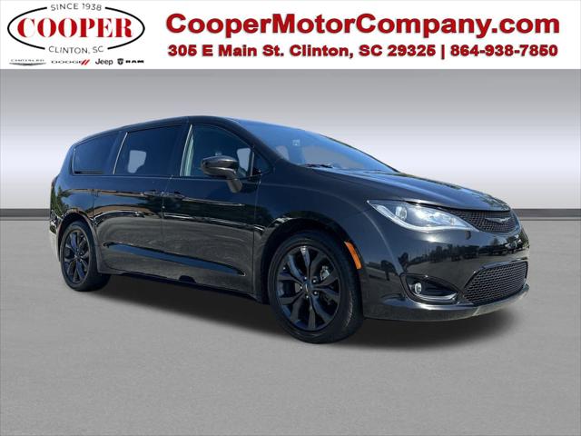 2020 Chrysler Pacifica Touring