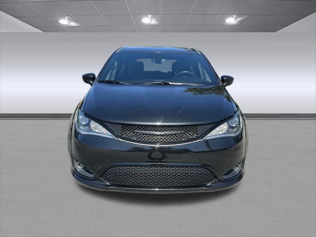 2020 Chrysler Pacifica Touring