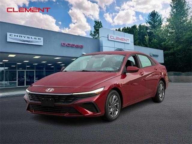 2024 Hyundai Elantra SEL 2024 Hyundai Elantra SEL