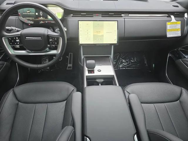 2025 Land Rover Range Rover P530 SE